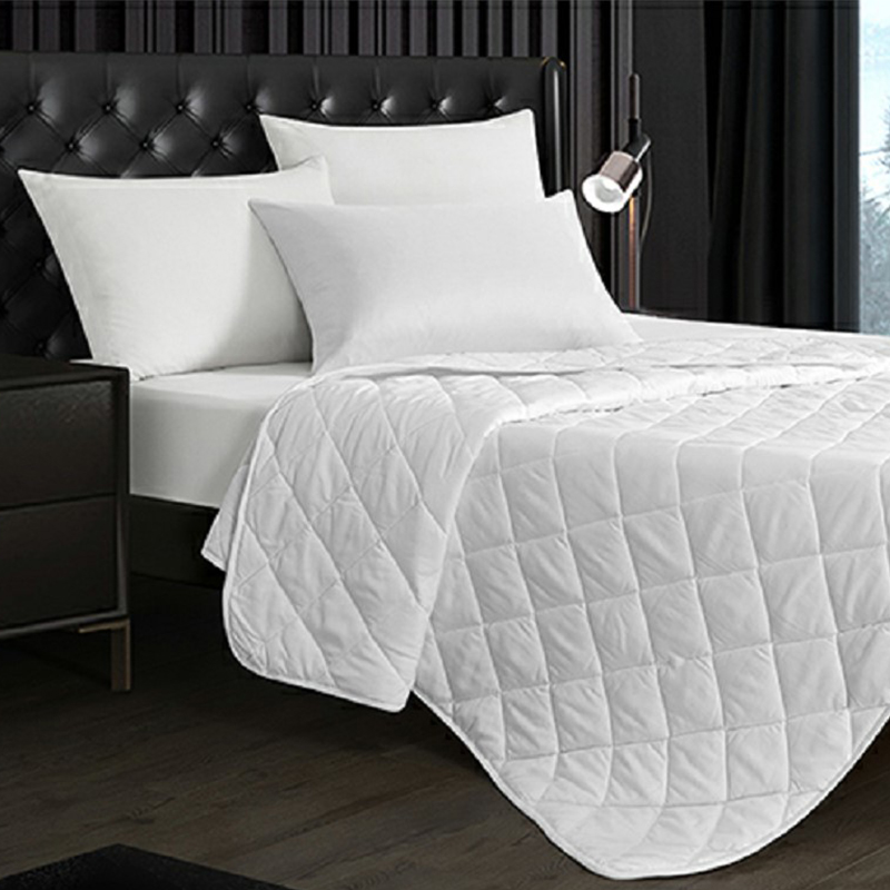 How does double-sided brushed microfiber improve the performance of Hotel mattress protector?