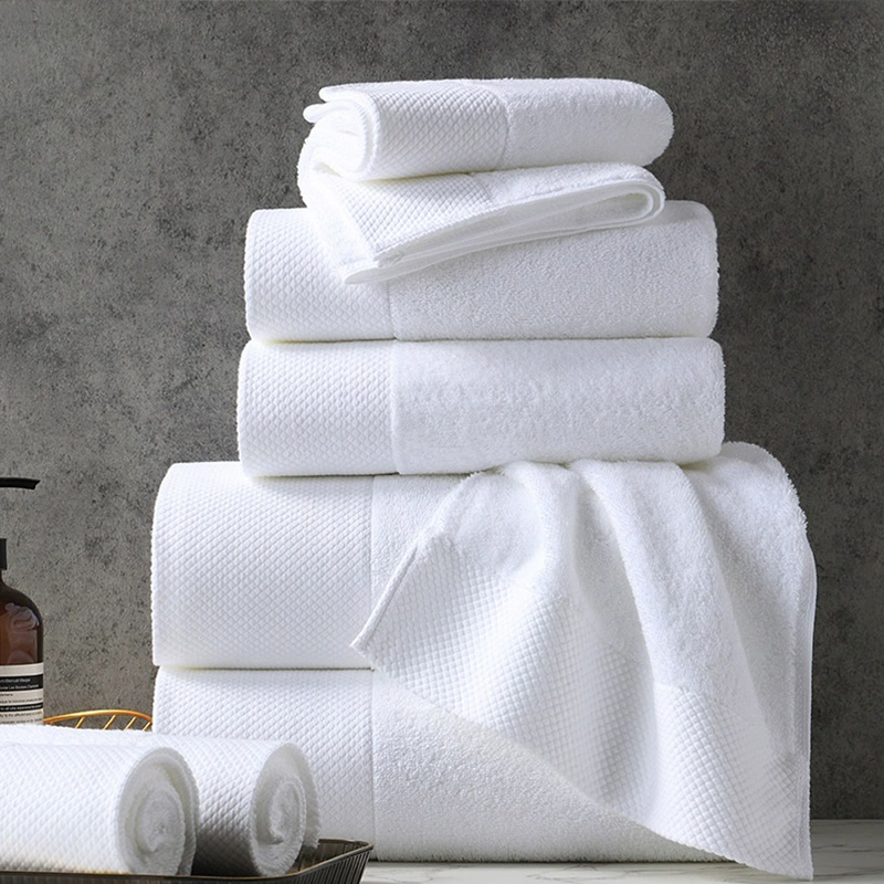 Why is combed cotton plain terry hotel towel set so absorbent?